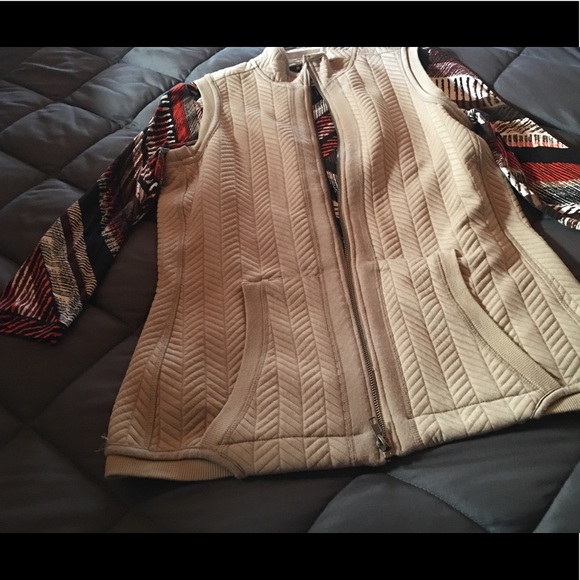 Top-Ruby Rd.❤️2/$20 - Picture 3 of 3